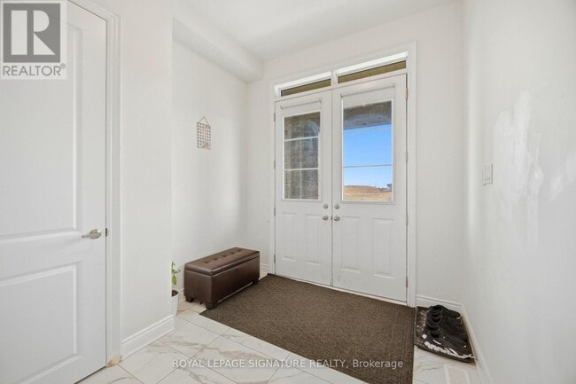 Building Photo - 18 Tweedhill Ave