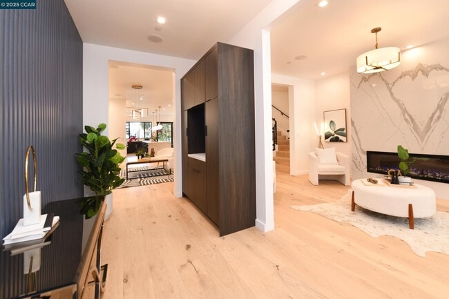 Foto del edificio - 3169 Washington St
