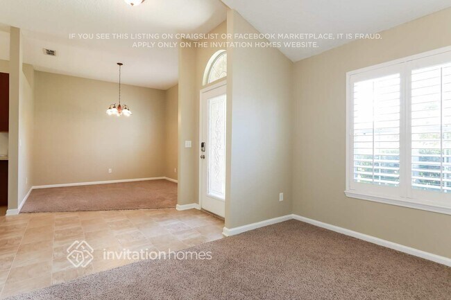 Foto del edificio - 2513 Royal Pointe Dr