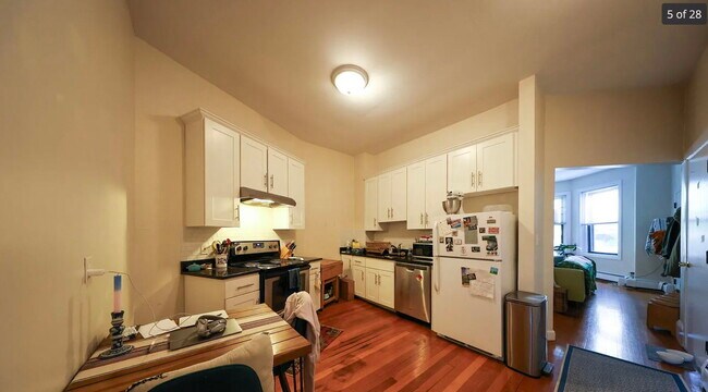 Foto del edificio - 1728 Beacon St