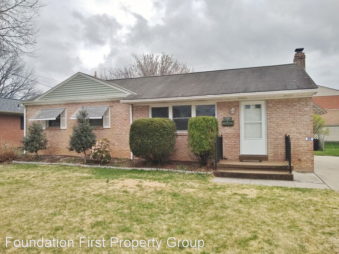 Primary Photo - 3 br, 1 bath House - 128 Kuhn Drive