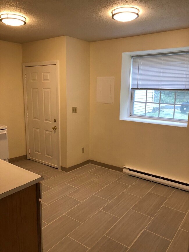 Foto del edificio - 225 Beaver Dam Rd