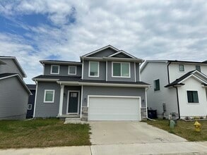 Building Photo - 15135 Bellflower Ln