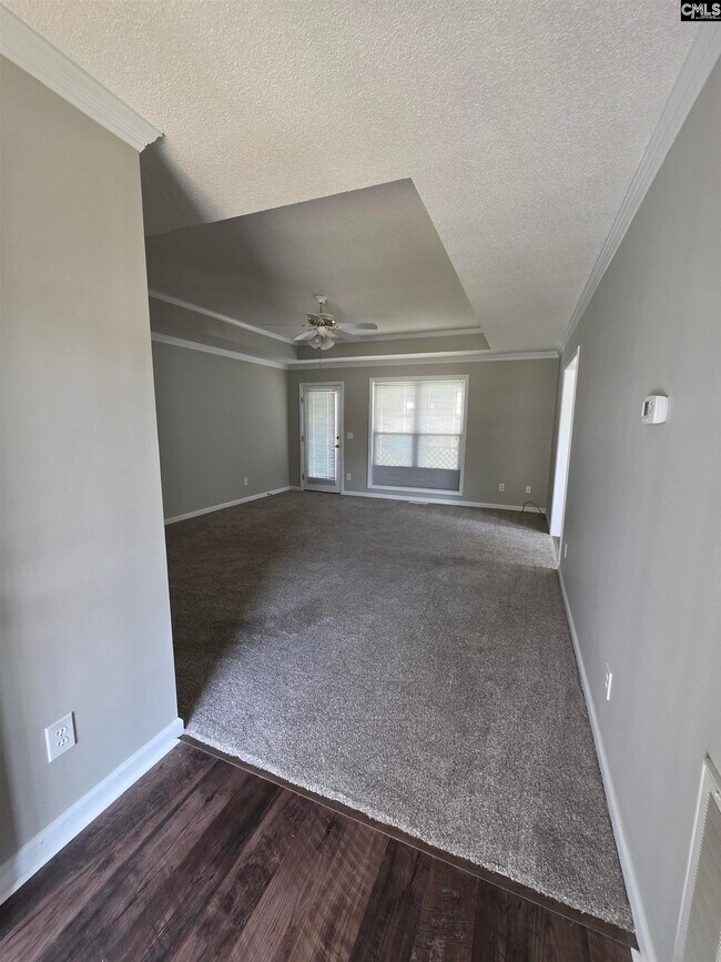 Foto del edificio - 129 Wildflower Ln