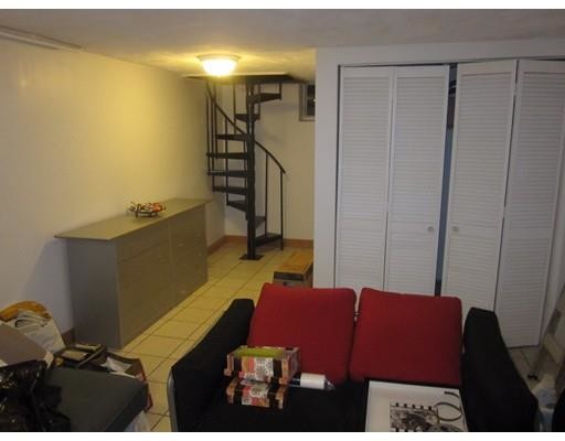 Foto del edificio - 20 Emerson Gardens Rd