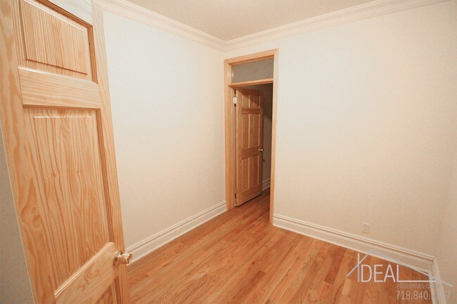 Foto del edificio - 1203 8th Ave