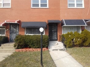 Building Photo - 1138 E 83rd St