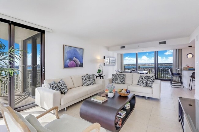 Building Photo - 3000 N Ocean Dr