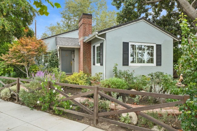 Building Photo - 1526 Morningside Dr