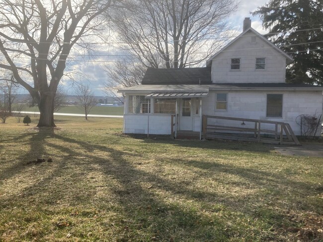 Building Photo - Country 2 bedroom house for rent in Penn Yan.