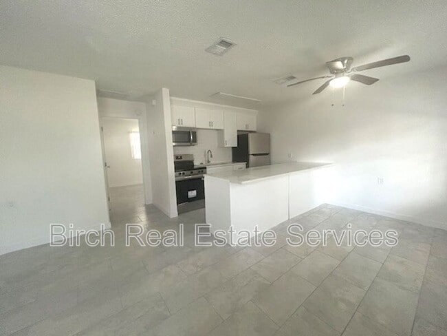 Foto del edificio - 5344 Cotee River Dr