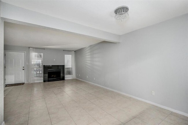 Foto del edificio - 6111 Beverly Hill St