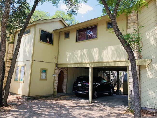 Building Photo - 1713 Cinnamon Path