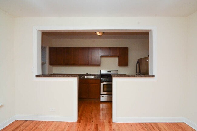 Foto del edificio - 1104 W Wellington Ave