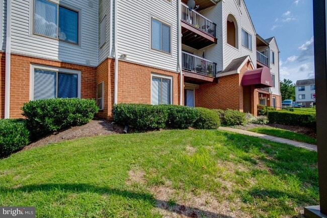 Building Photo - 9565 Battery Heights Blvd
