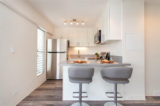 Building Photo - 3061 Pualei Cir