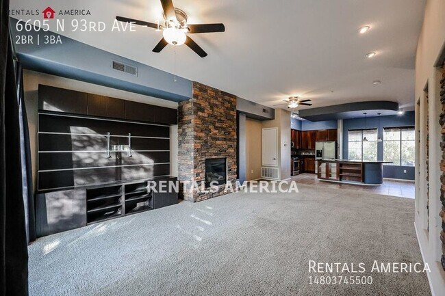 Building Photo - 6605 N 93rd Ave #1101