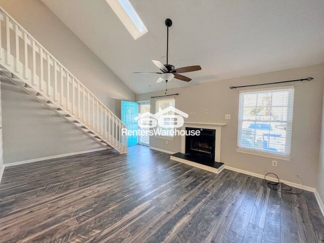 Foto del edificio - 2421 Sedgewick Dr