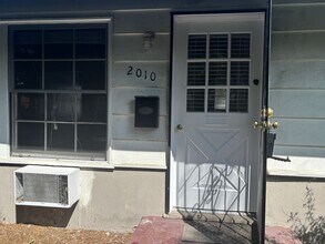 Building Photo - 2008-2012 N Ontario St