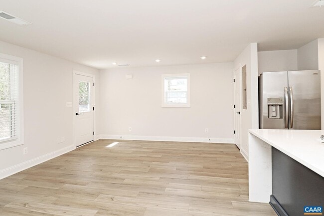Building Photo - 2405 Anlee Rd