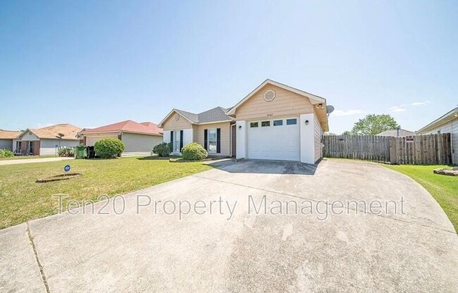 Building Photo - 3007 Longmont Ln