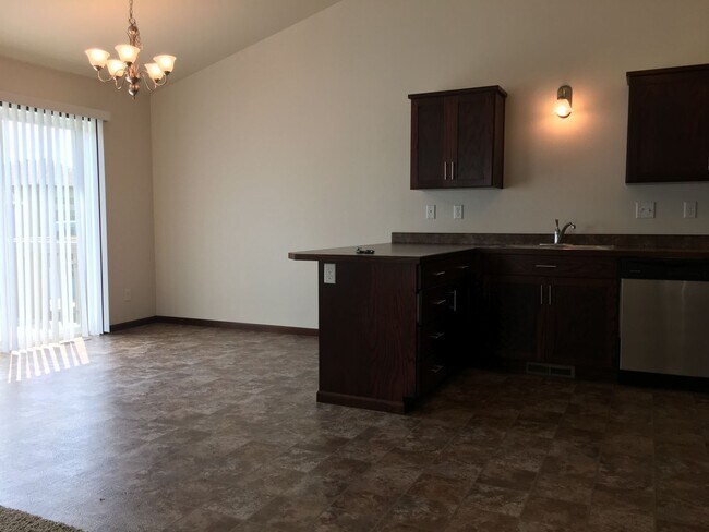 Foto del edificio - 3 Bed 3 Bath Twin Home