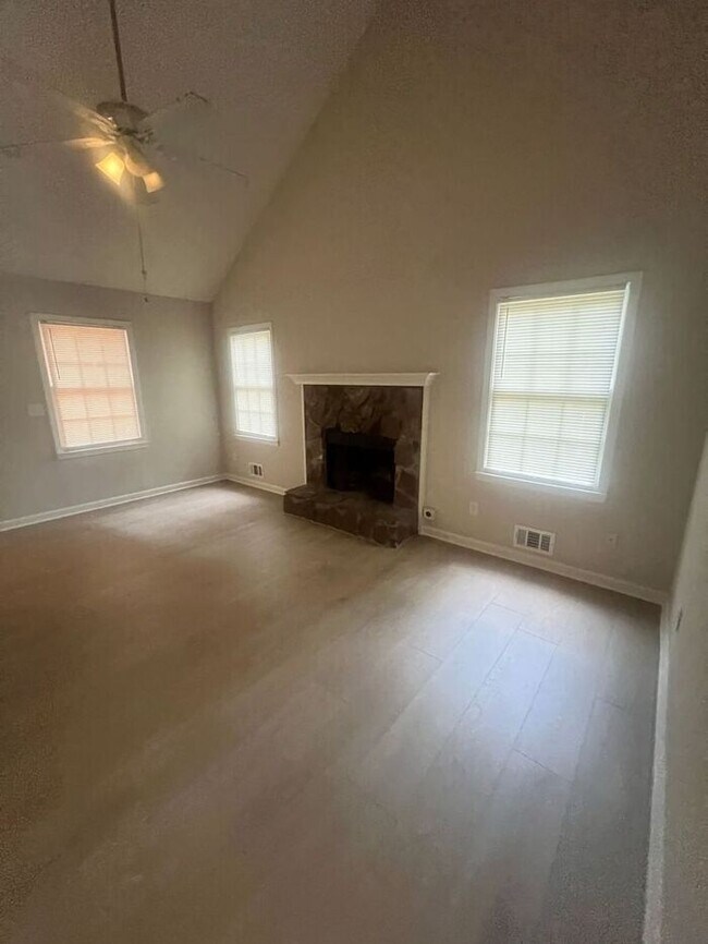 Building Photo - !!!WARNING: AVOID SCAMS CONFIRM RENTAL AT ...