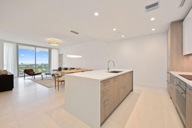 Foto del edificio - 153 N Seabreeze Blvd
