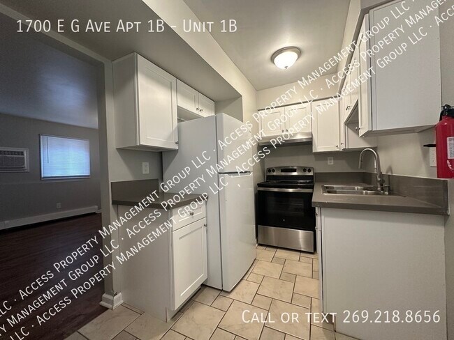 Foto del edificio - 1 bedroom apt for rent - pay electric ONLY!