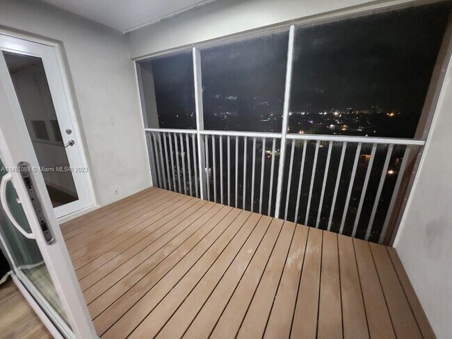 Foto del edificio - 330 SE 2nd St