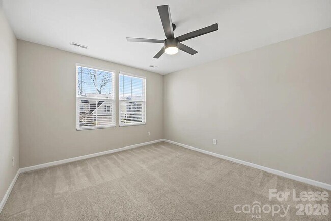 Foto del edificio - 1820 Hooper Court