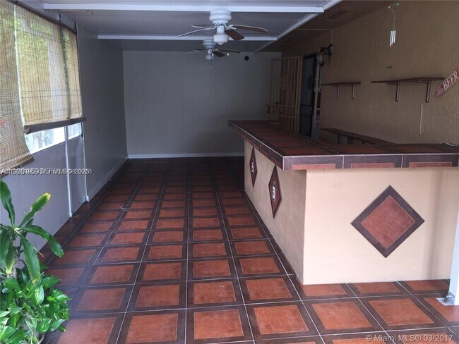 Foto del edificio - 10067 SW 218th St