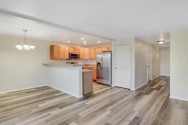 Foto del edificio - 4424 Remington Pl NE