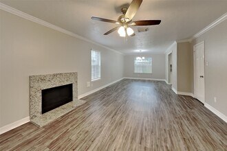 Building Photo - 18807 Sandia Pines Dr