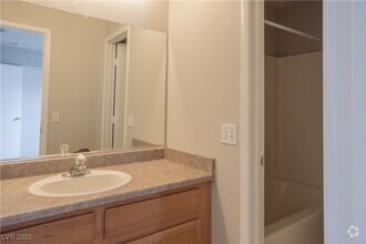 Building Photo - 7920 Hornbeam Ct