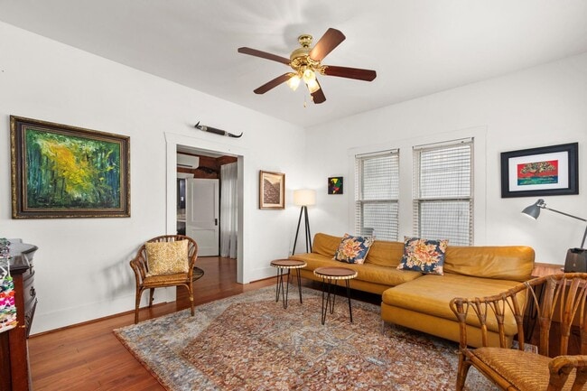 Foto del edificio - 3809 Billingsley St