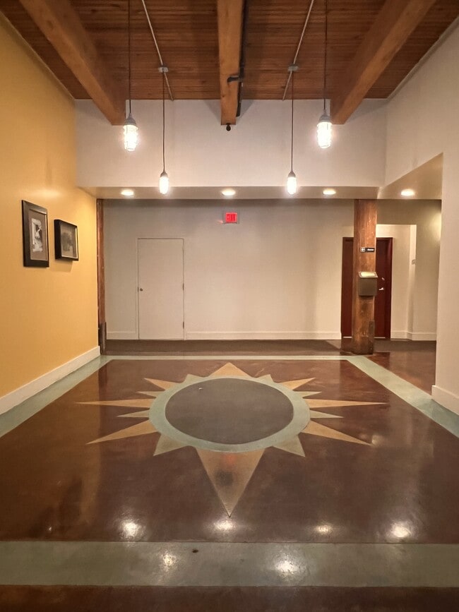 Photo - 55 S Harding St House