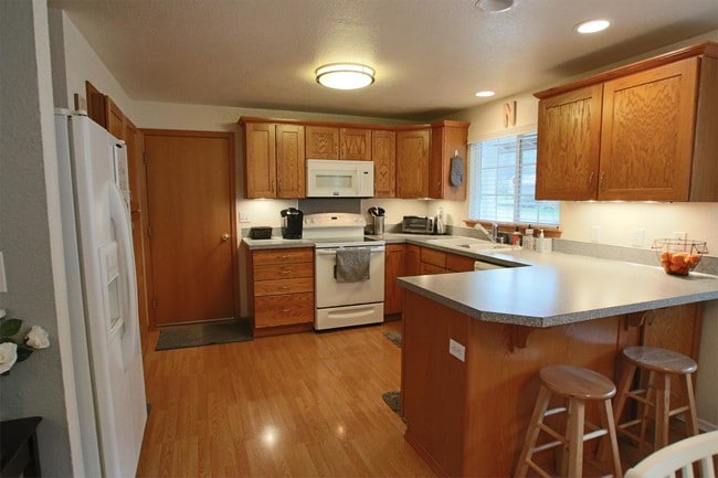 Foto del edificio - 6140 Winnwood Loop SE