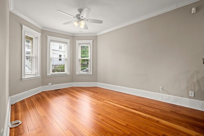 Foto del edificio - 226 E Cottage St