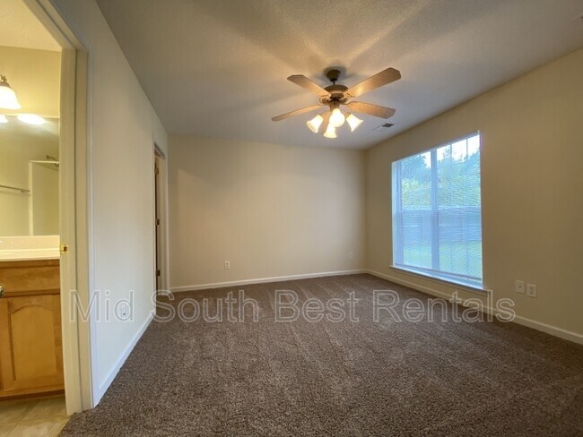 Foto del edificio - 2505 Boxford Ln
