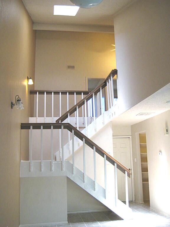 Building Photo - 12608 Newbrook Dr