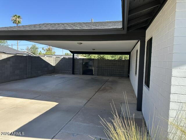 Building Photo - 3948 E Earll Dr