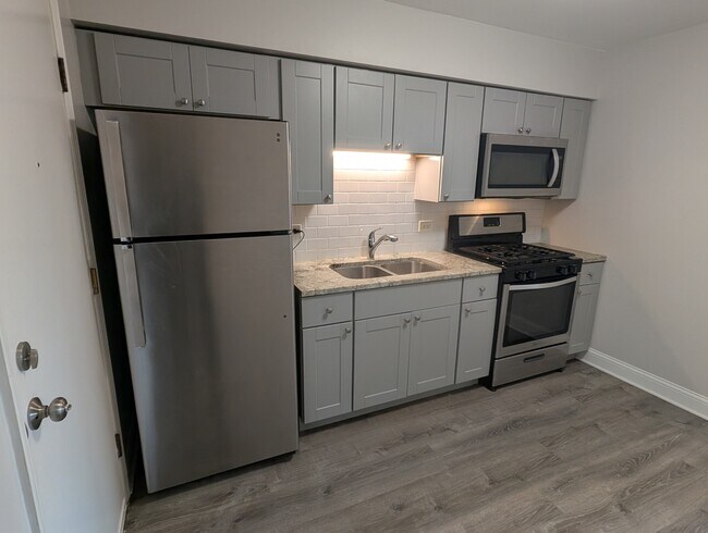 Foto del edificio - 9216 Seymour Ave