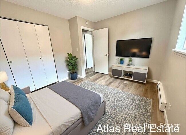 Foto del edificio - 2112 Friendship Pl