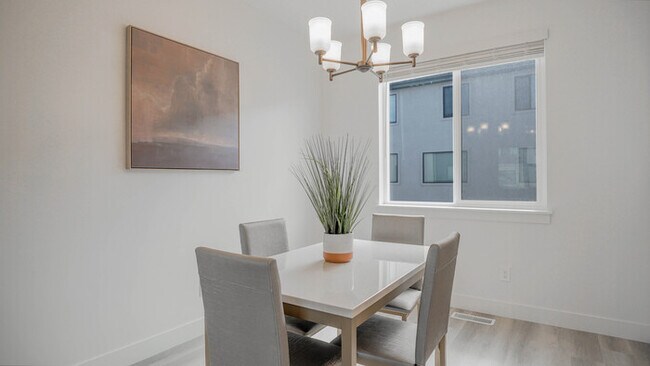 Foto del edificio - Sleek Townhome