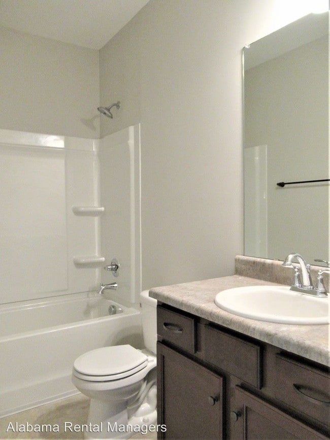 Building Photo - 4 br, 2 bath House - 7076 Shadesbrook Circle