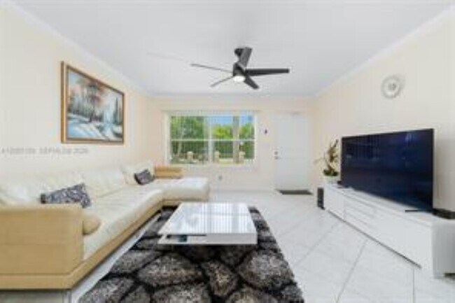 Foto del edificio - 4521 NE 21st Ave