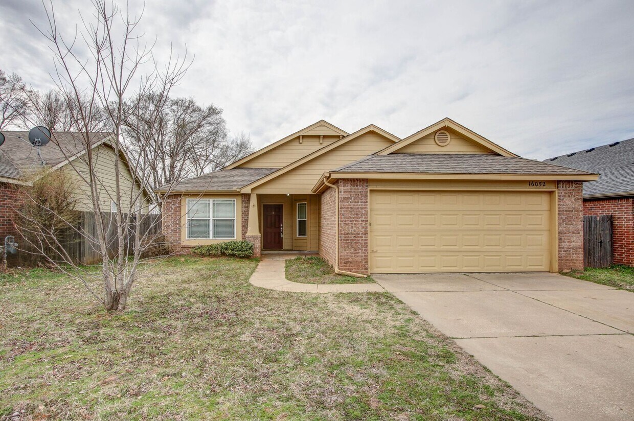 Foto principal - Bixby Schools - 3 bedroom split plan