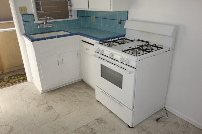 Foto del edificio - 10958 National Blvd