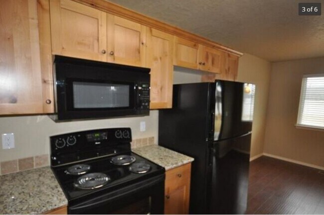 Foto del edificio - 10219 W Hazel Park St